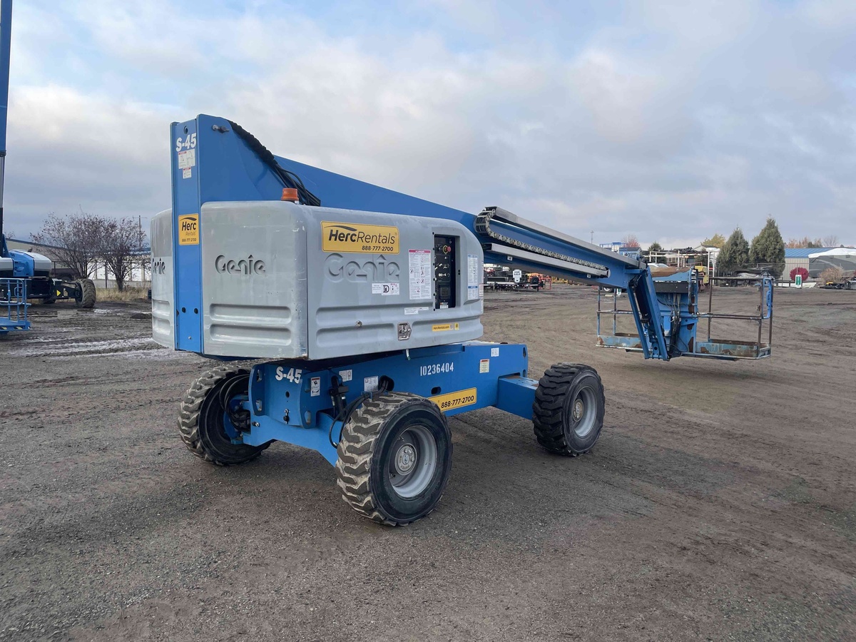 2018 Genie S-45