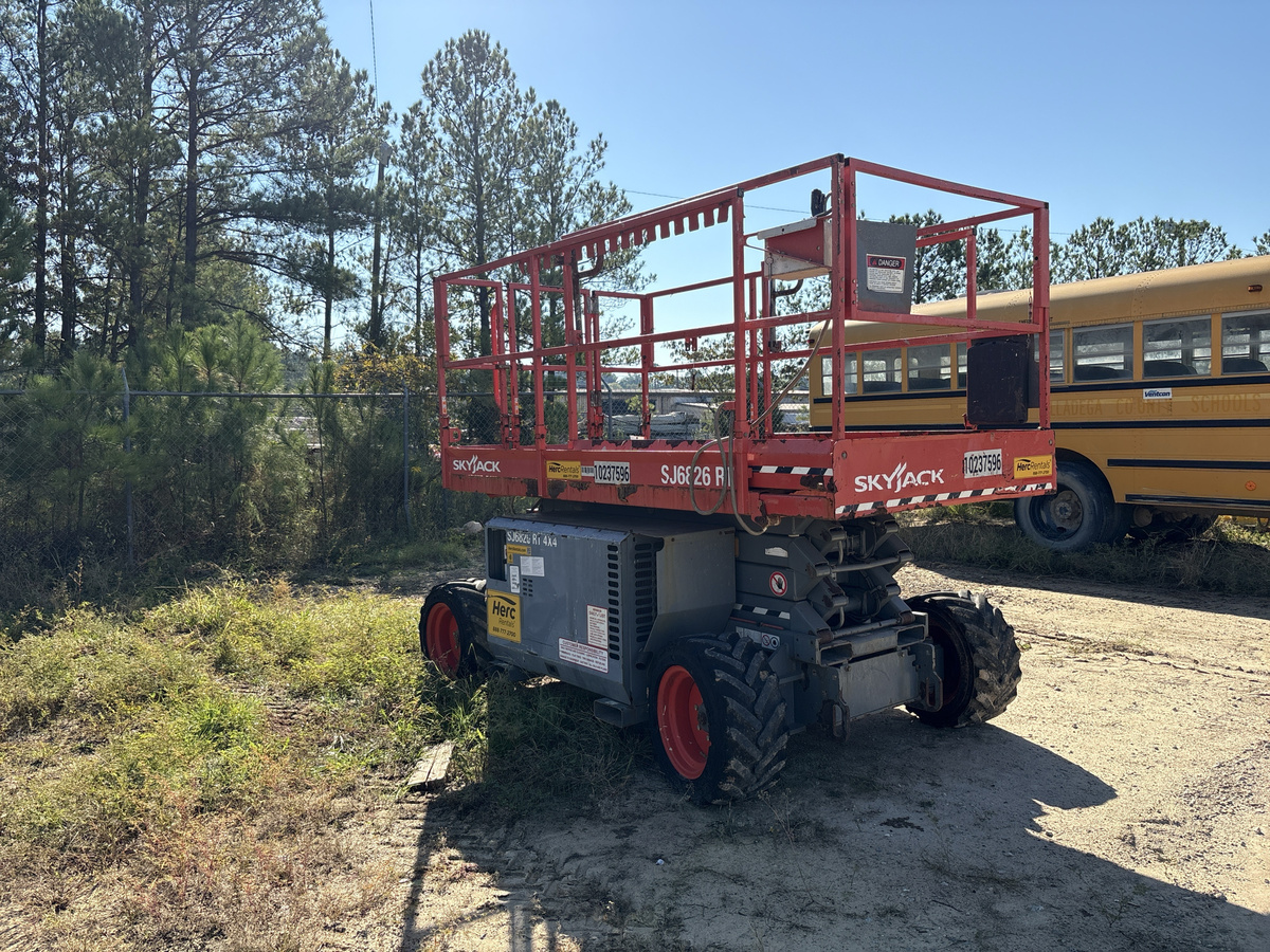 2018 Skyjack SJ-6826RT