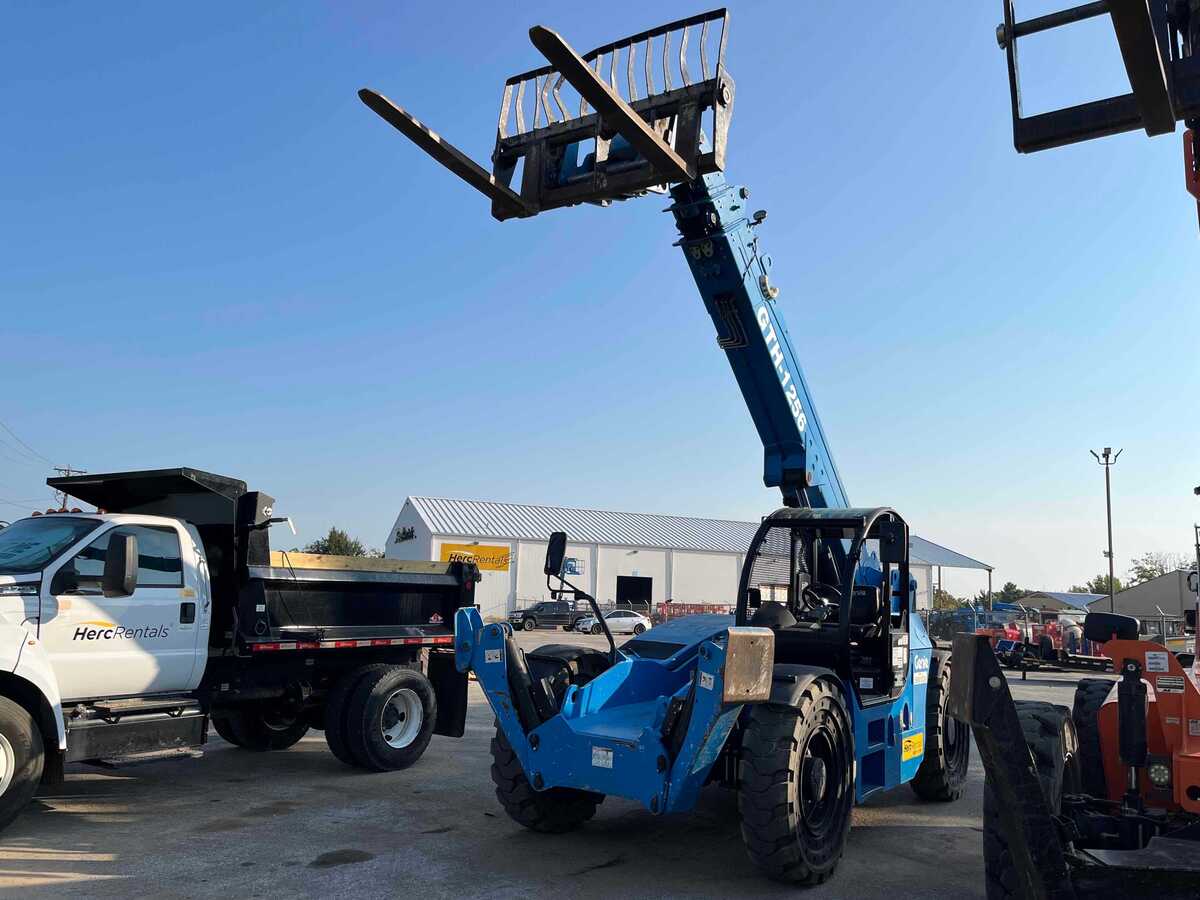 2019 Genie GTH-1256-2