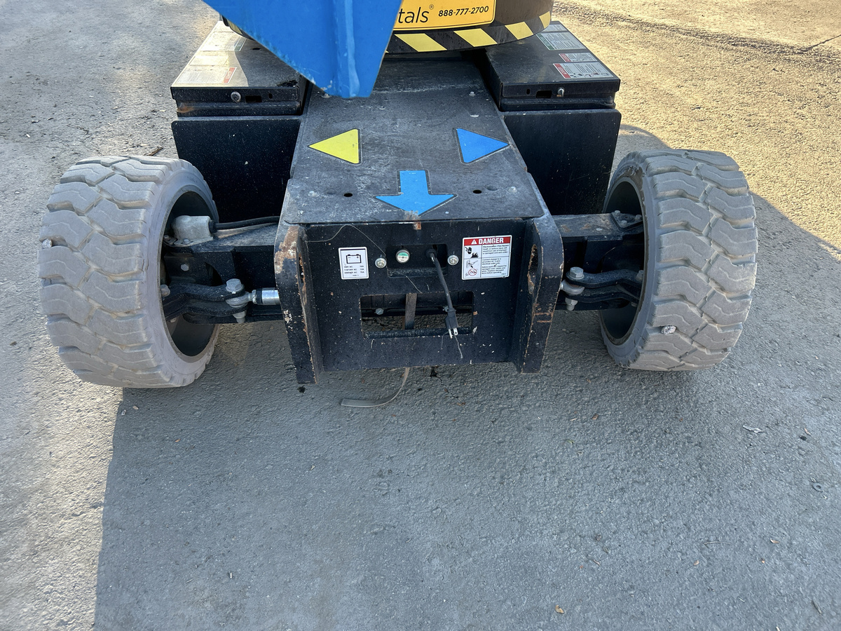 2017 Genie Z-33/18-9