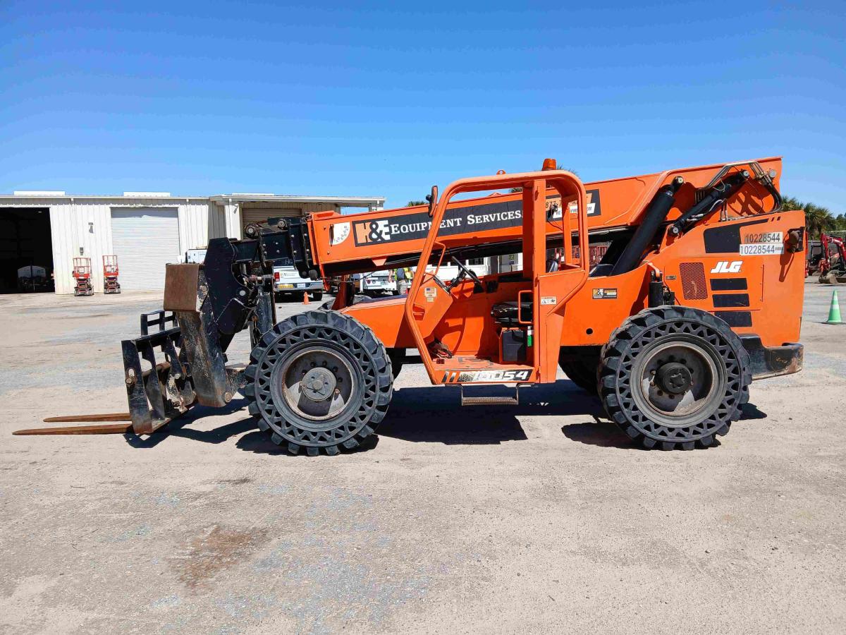 2018 SkyTrak 10054