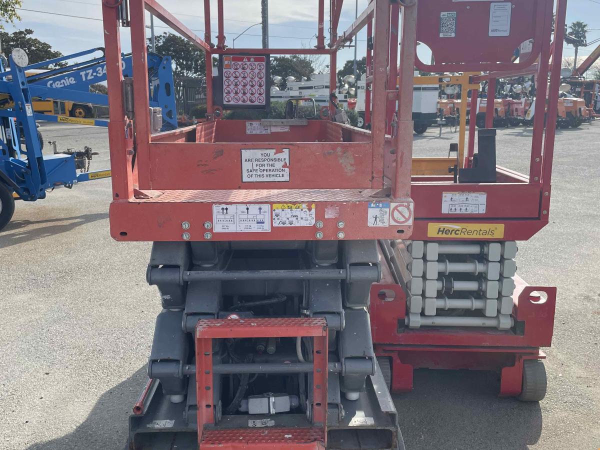 2017 Skyjack SJ3226