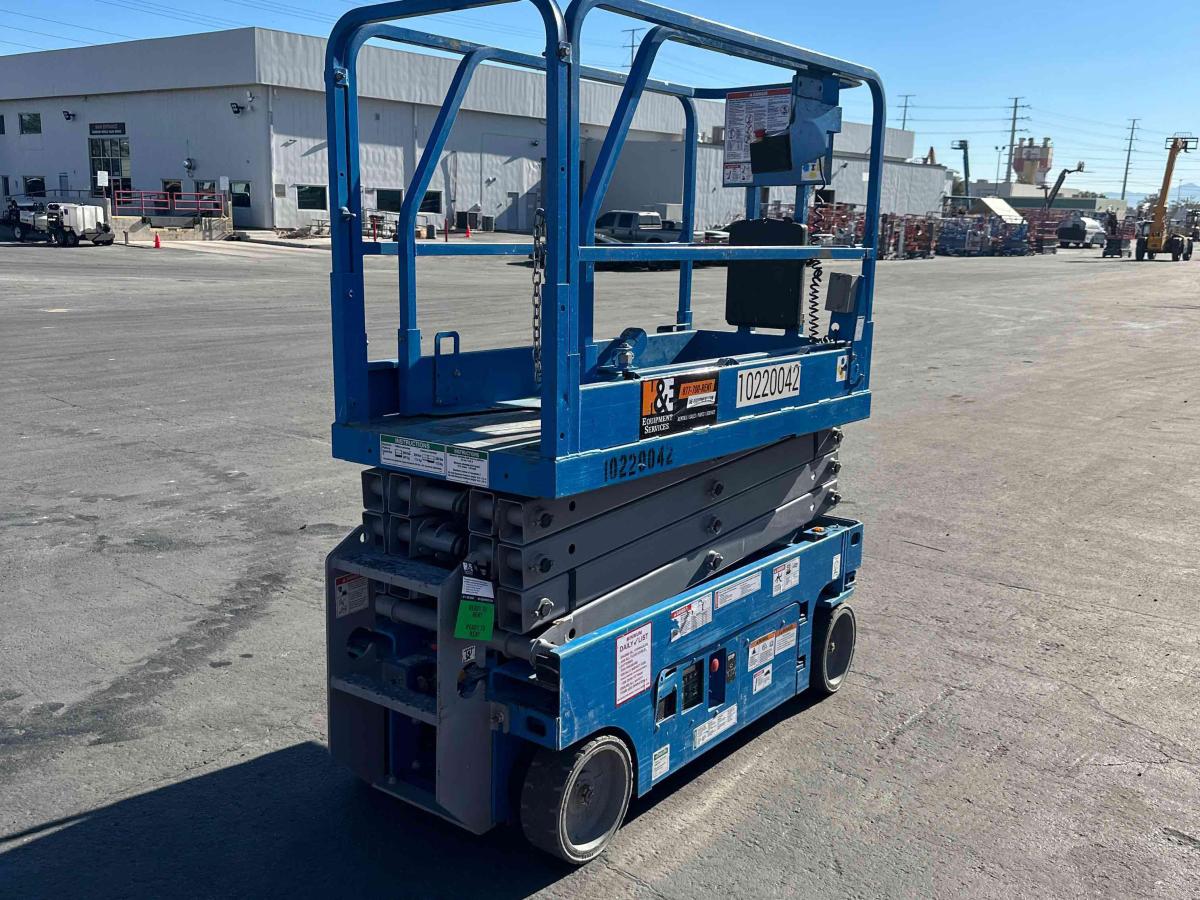 2017 Genie GS-1930