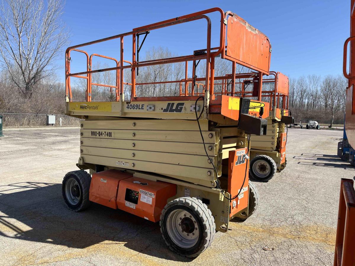 2015 JLG 4069LE