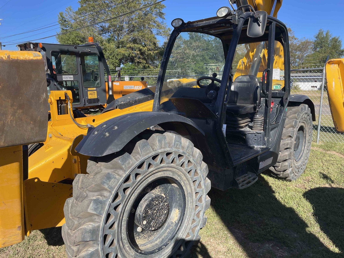 2023 JCB 510-56-1