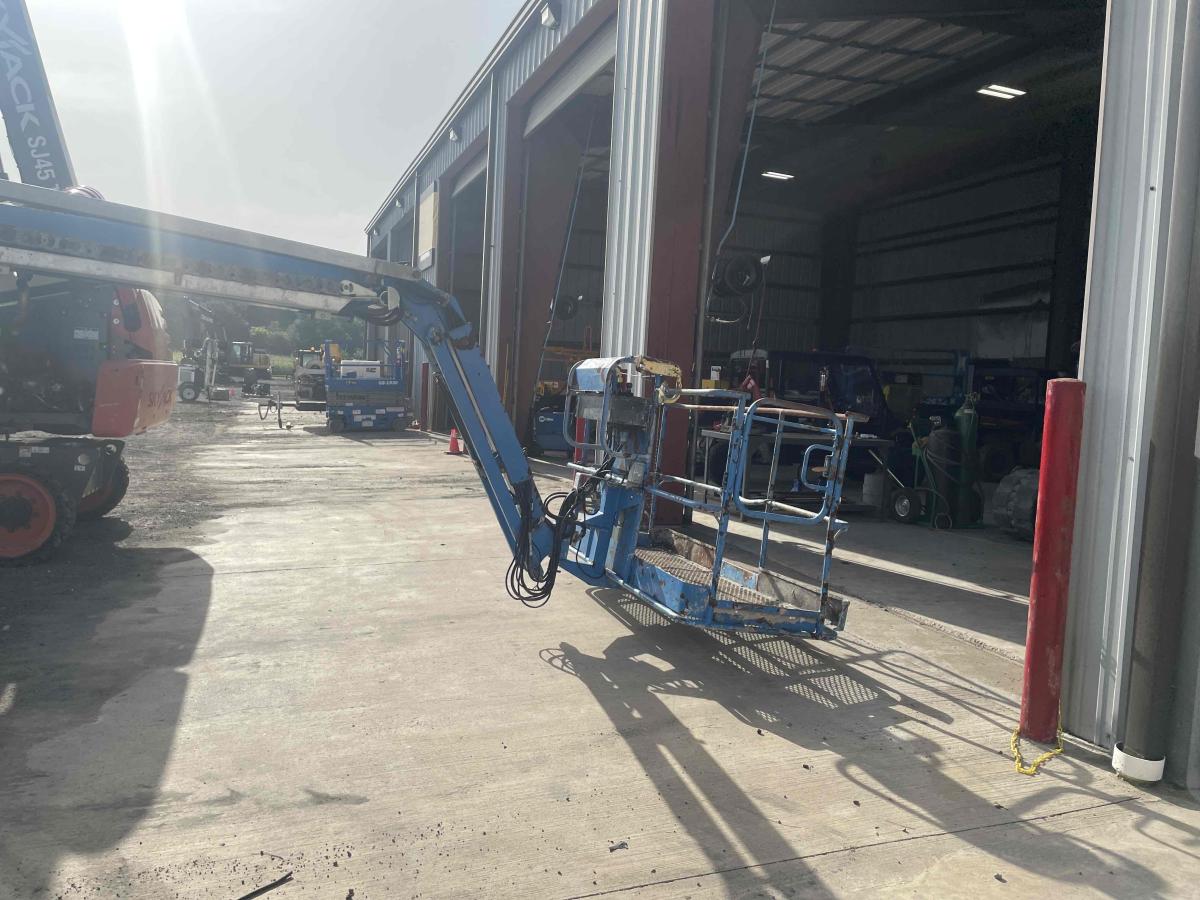 2017 Genie Z-62/40-8