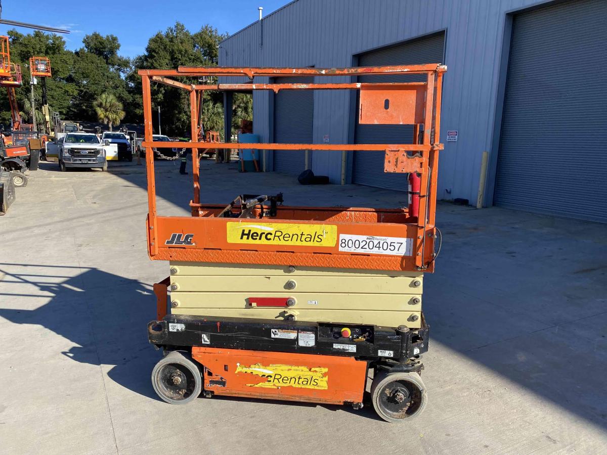 2018 JLG 1932R-3