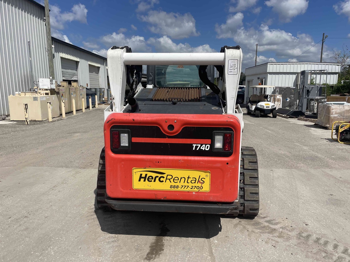 2022 Bobcat T740-4