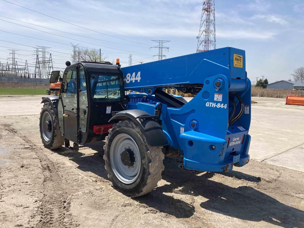 2020 Genie GTH 844