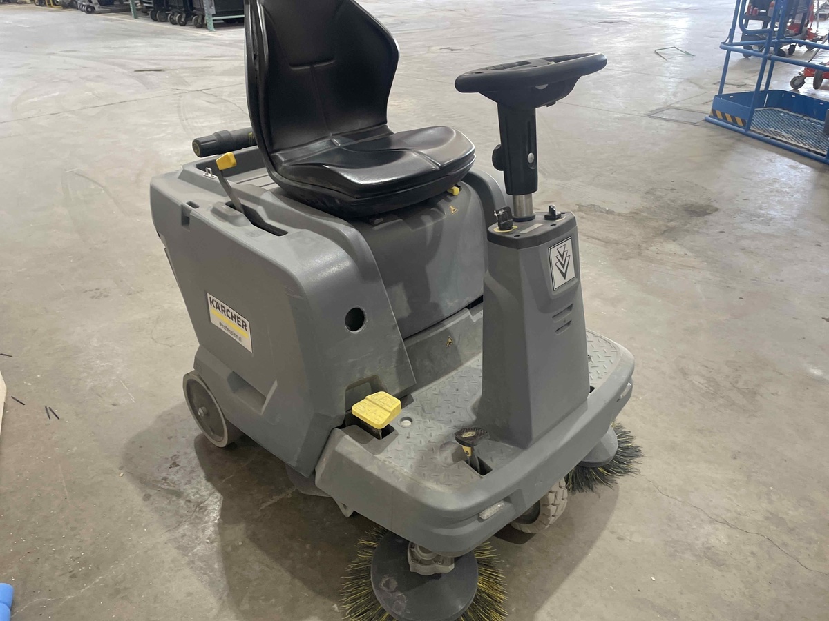 2022 Karcher KM 85/50
