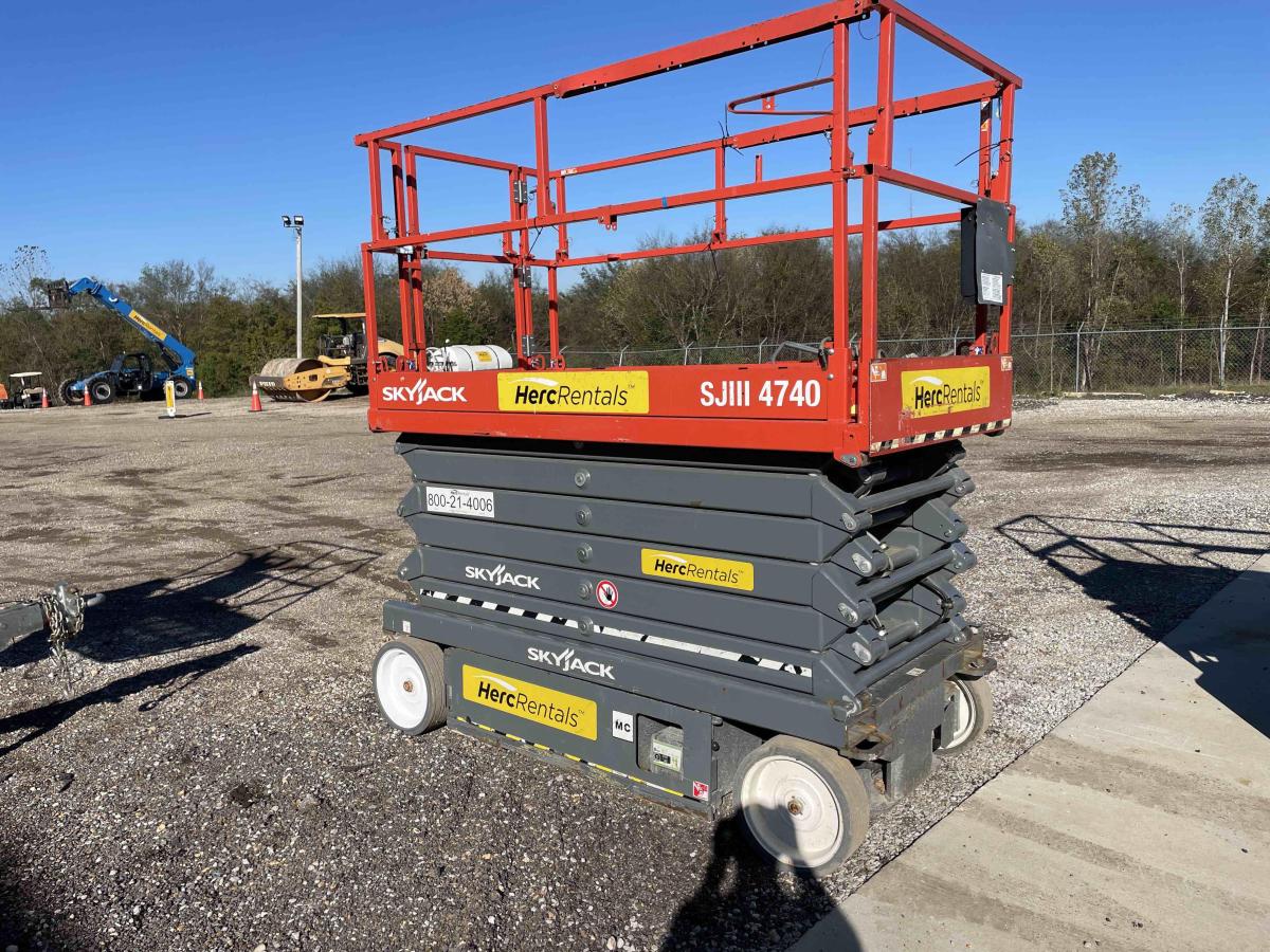 2018 Skyjack SJ4740