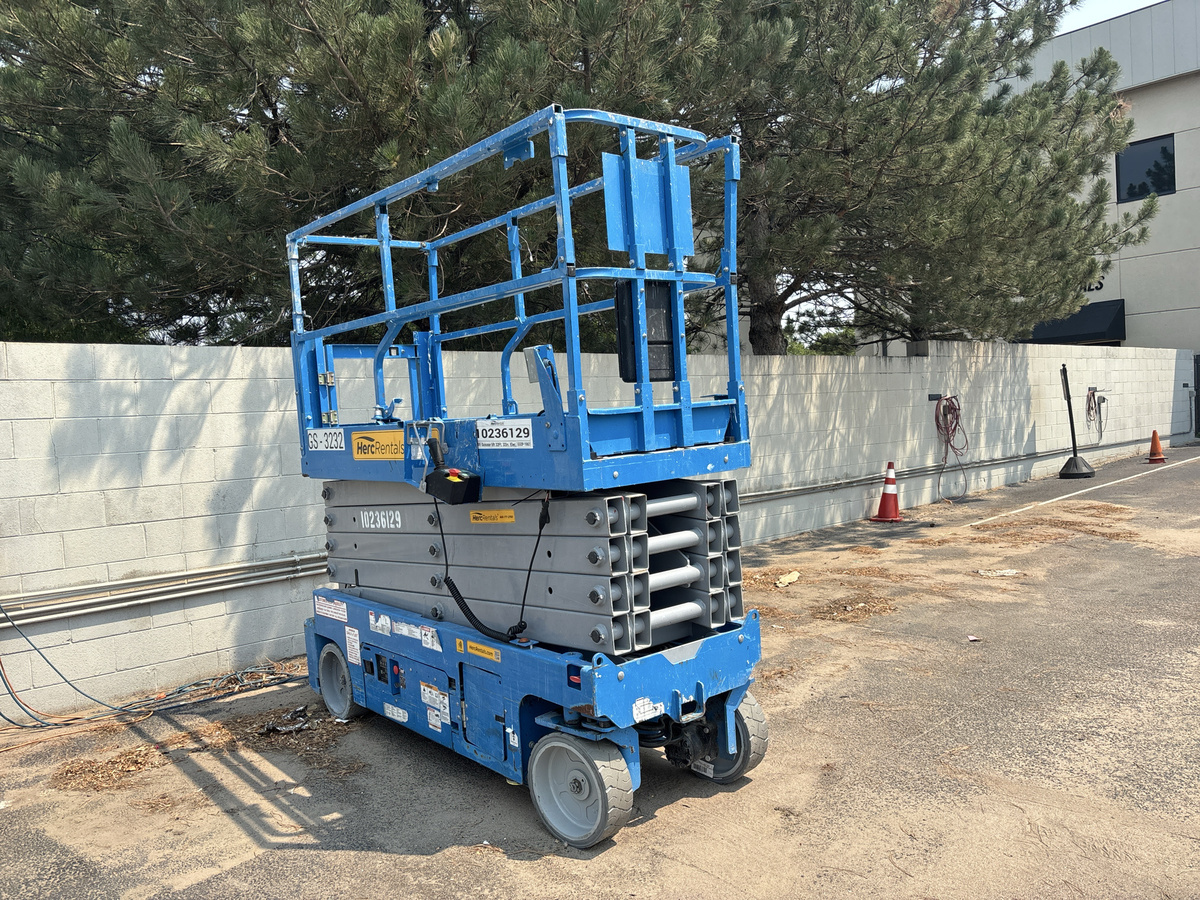 2018 Genie GS-3232-3
