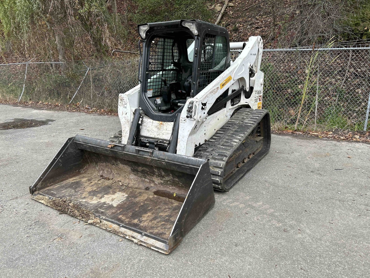 2021 Bobcat T740