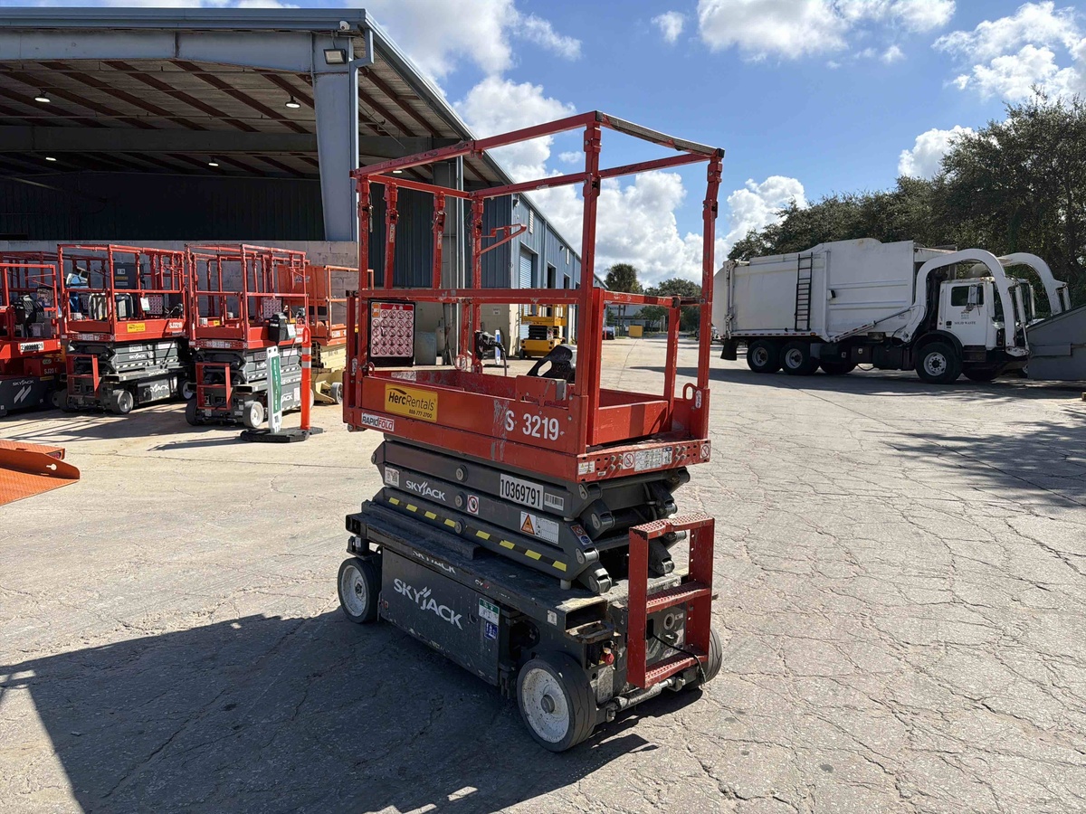 2022 Skyjack SJ3219-3