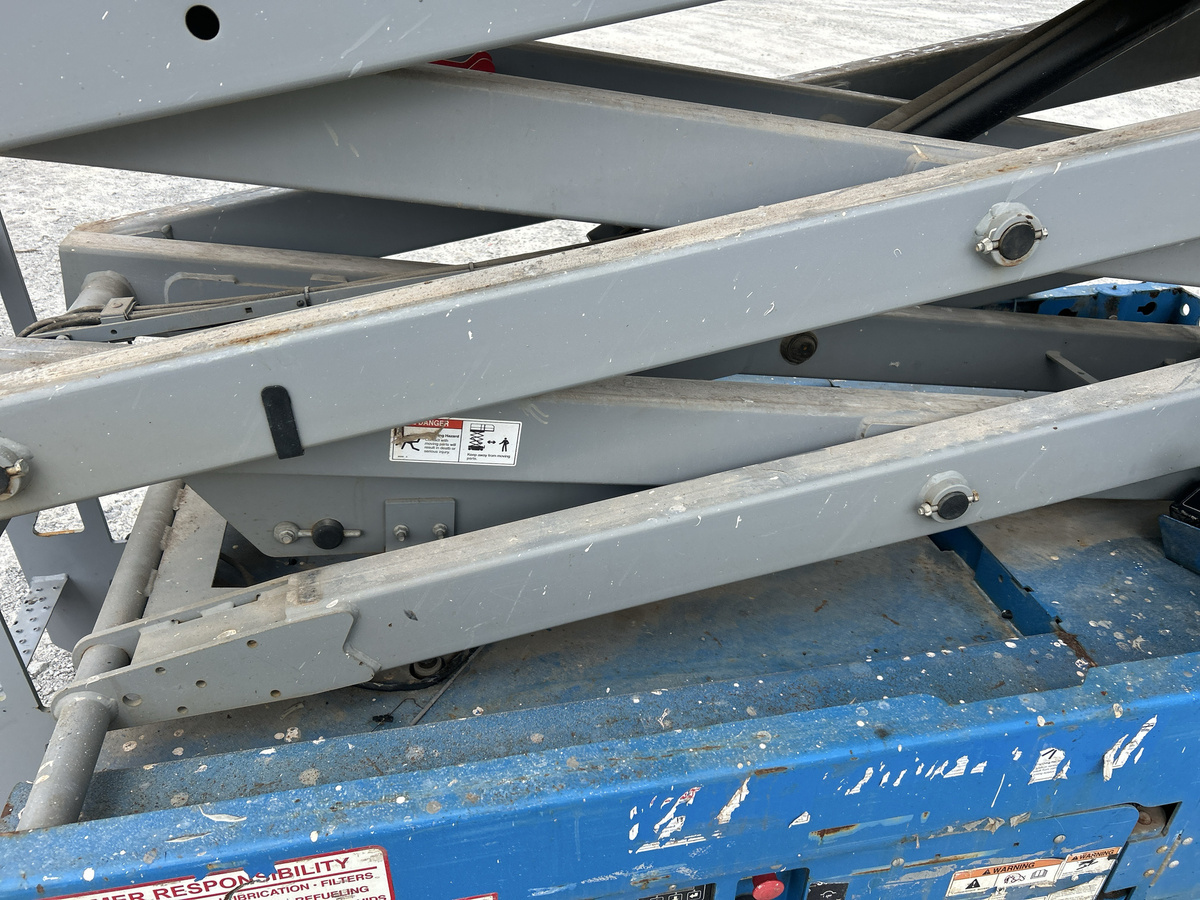 2018 Genie GS-3246-12