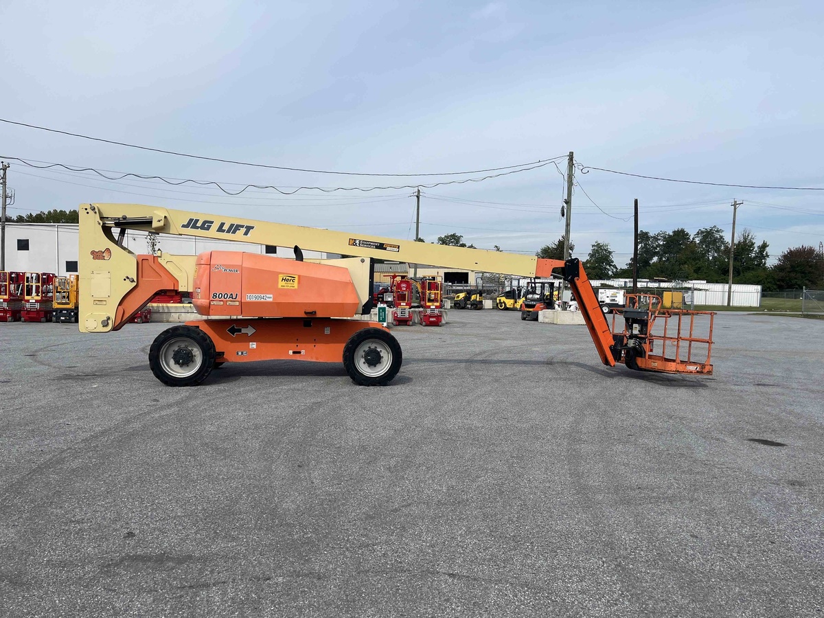 2016 JLG 800AJ-5