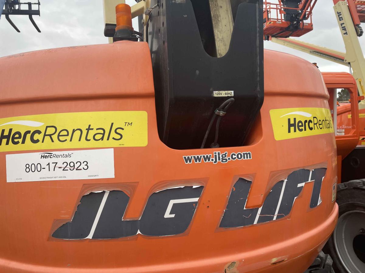 2017 JLG 600S