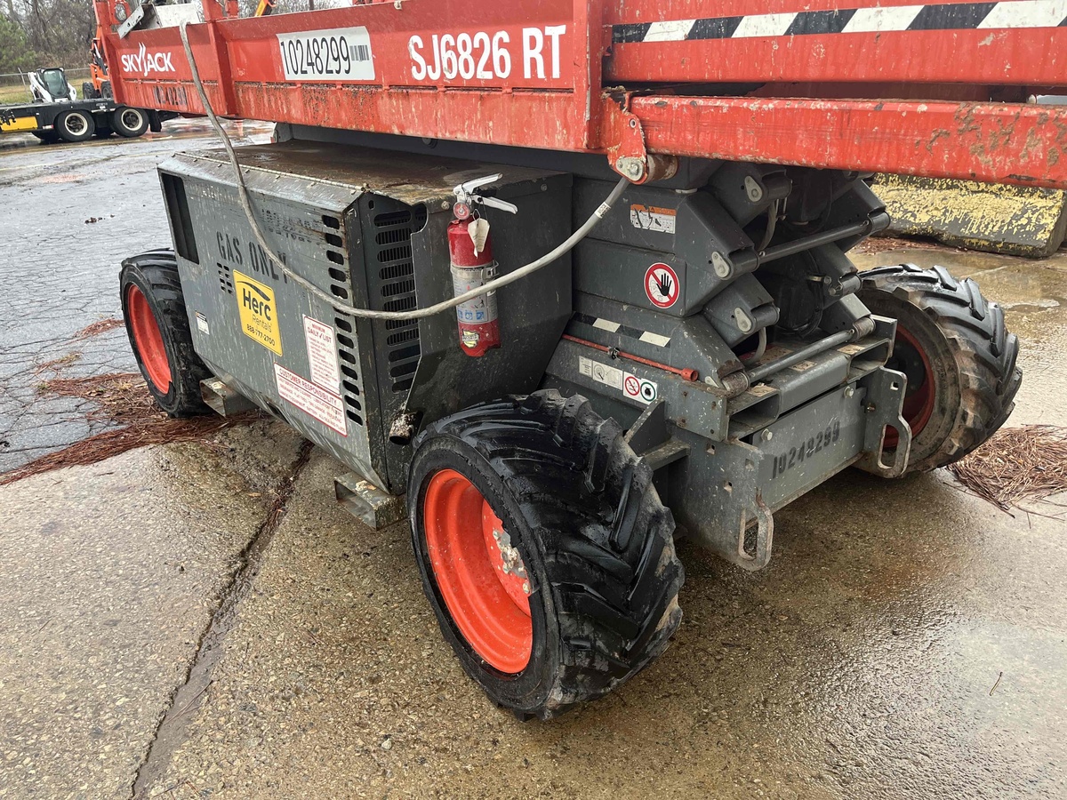 2018 Skyjack SJ-6826RT-8