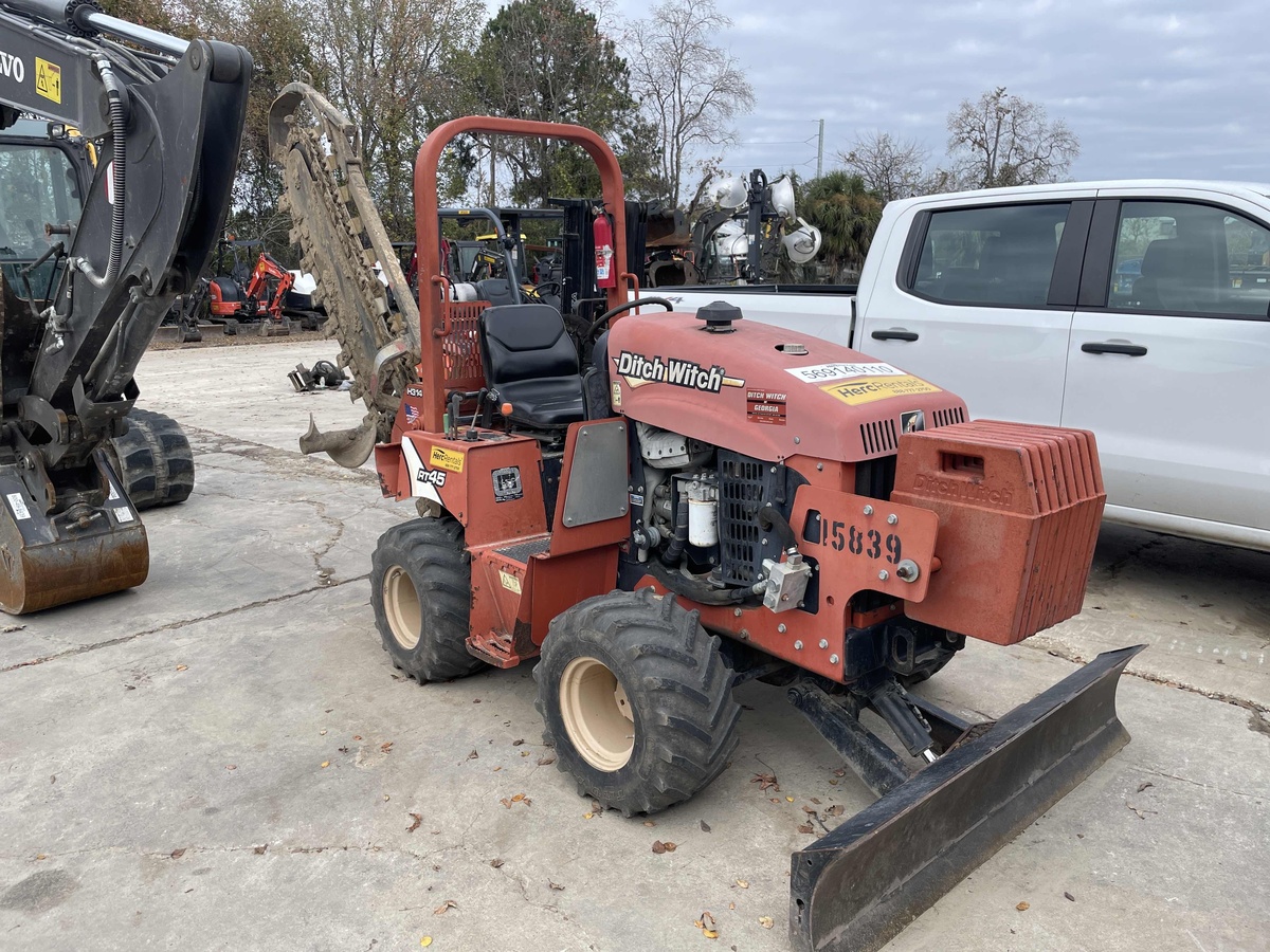 2015 Ditch Witch RT45