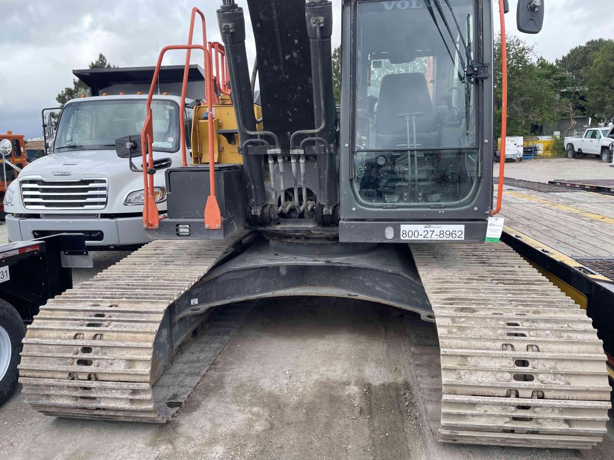 2020 Volvo EC200E