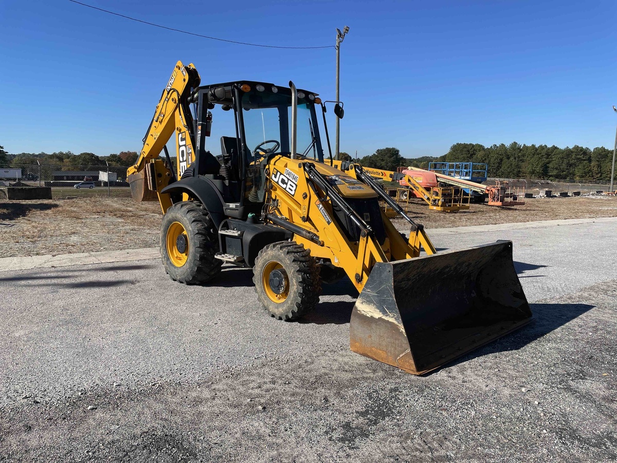 2023 JCB 3CX-2