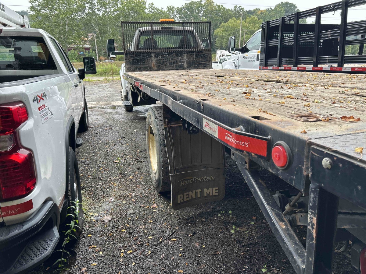 2018 Ford F750-8