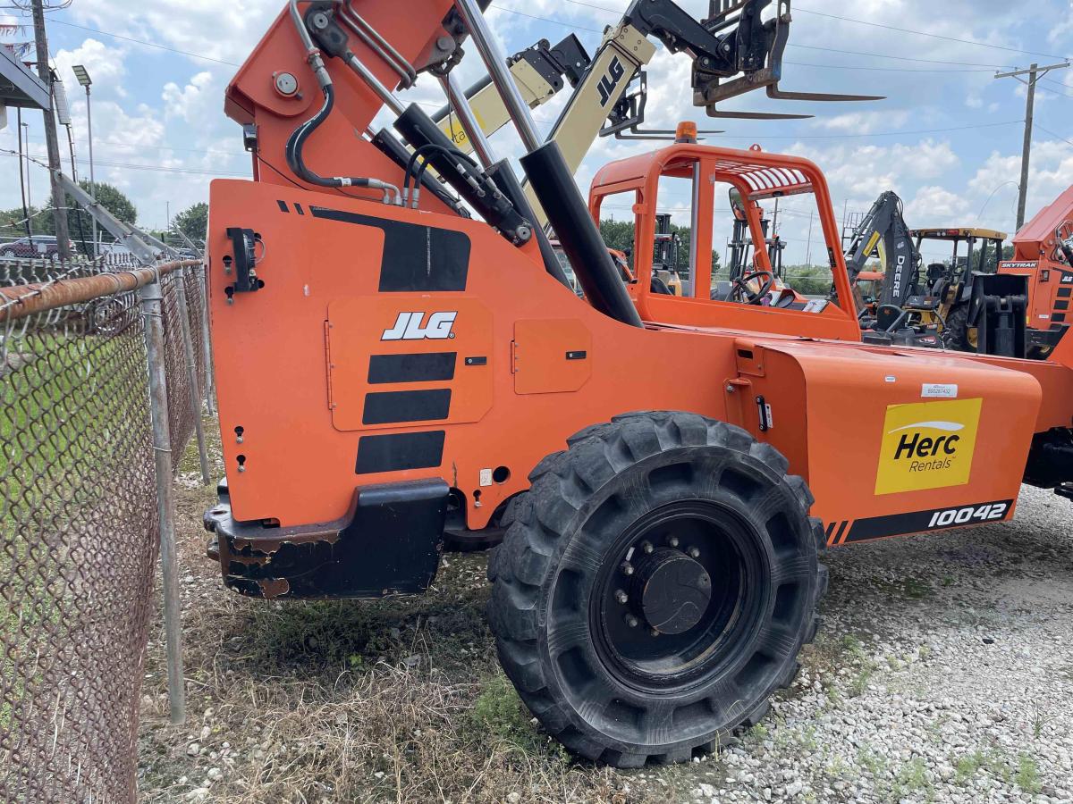 2020 SkyTrak 10042