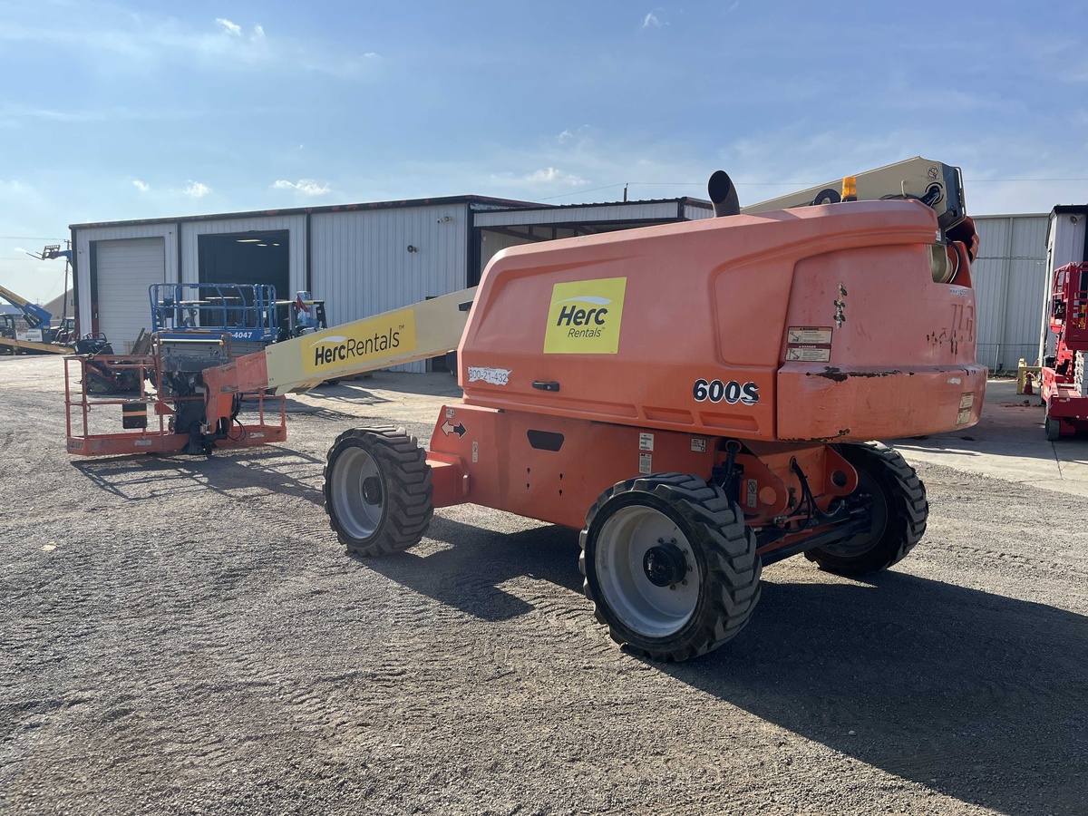 2018 JLG 600S-3