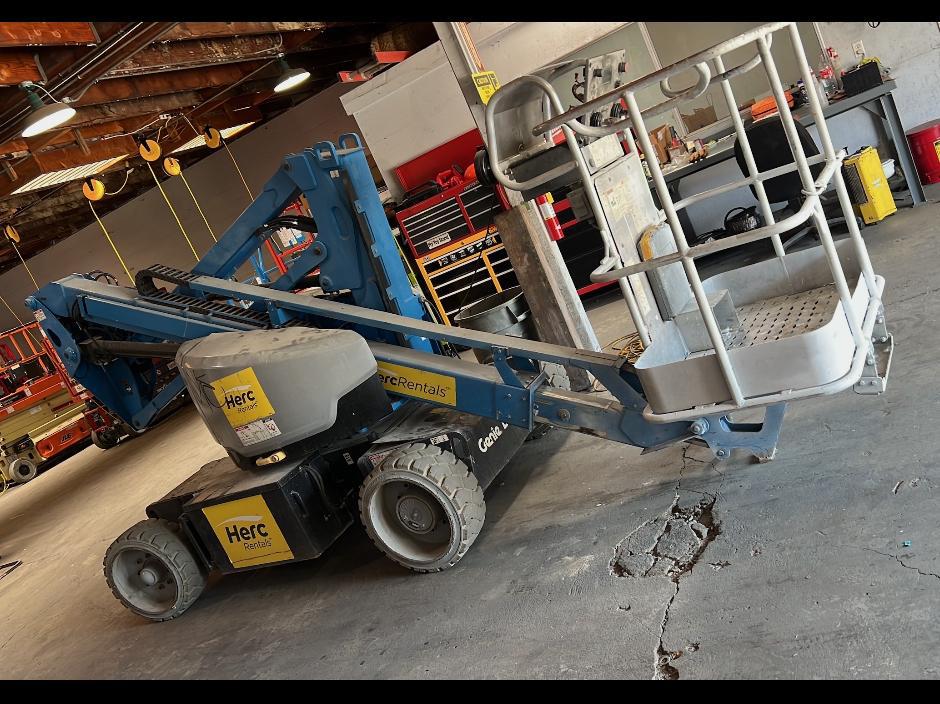 2018 Genie Z-33/18