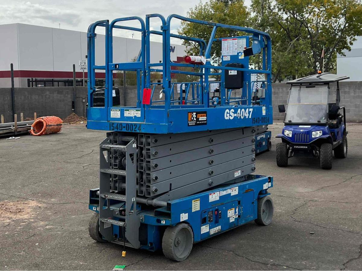 2016 Genie GS-4047