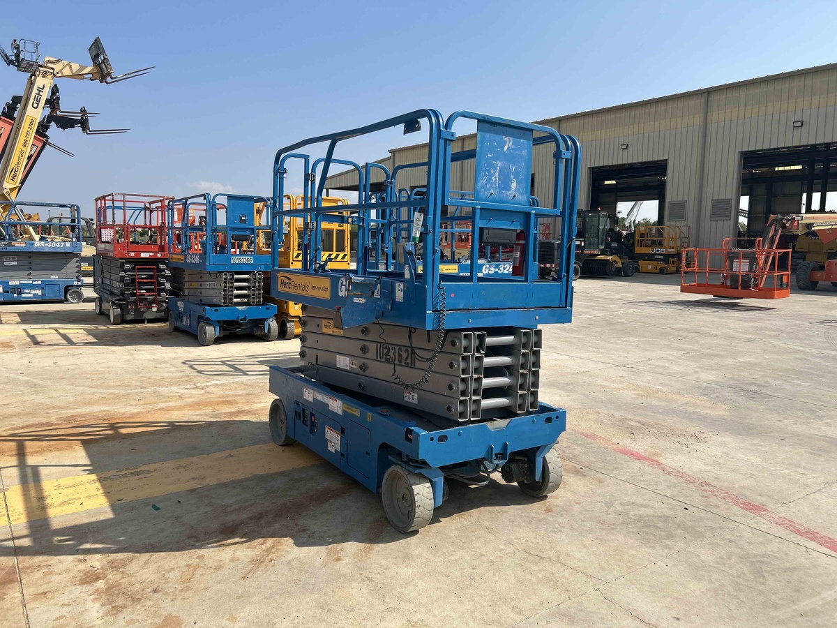 2018 Genie GS-3246-2