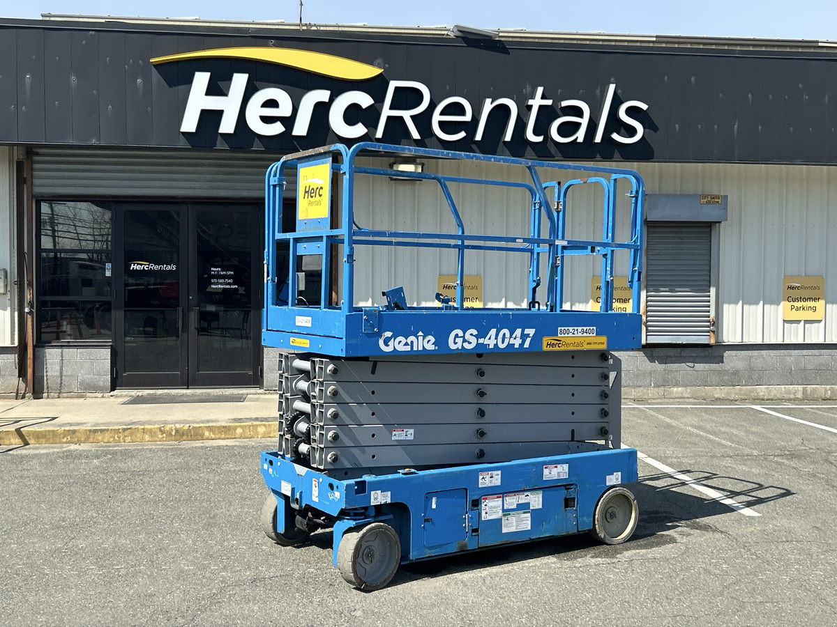 2018 Genie GS-4047