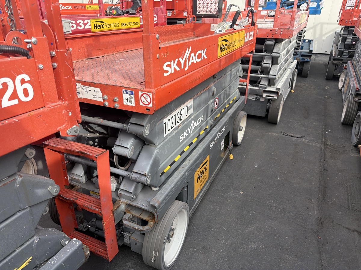 2017 Skyjack SJ3226-4