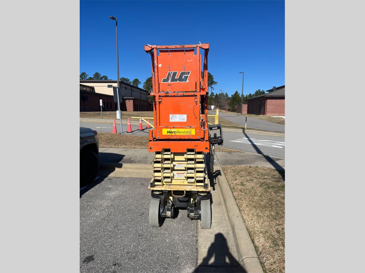 2016 JLG 2632ES