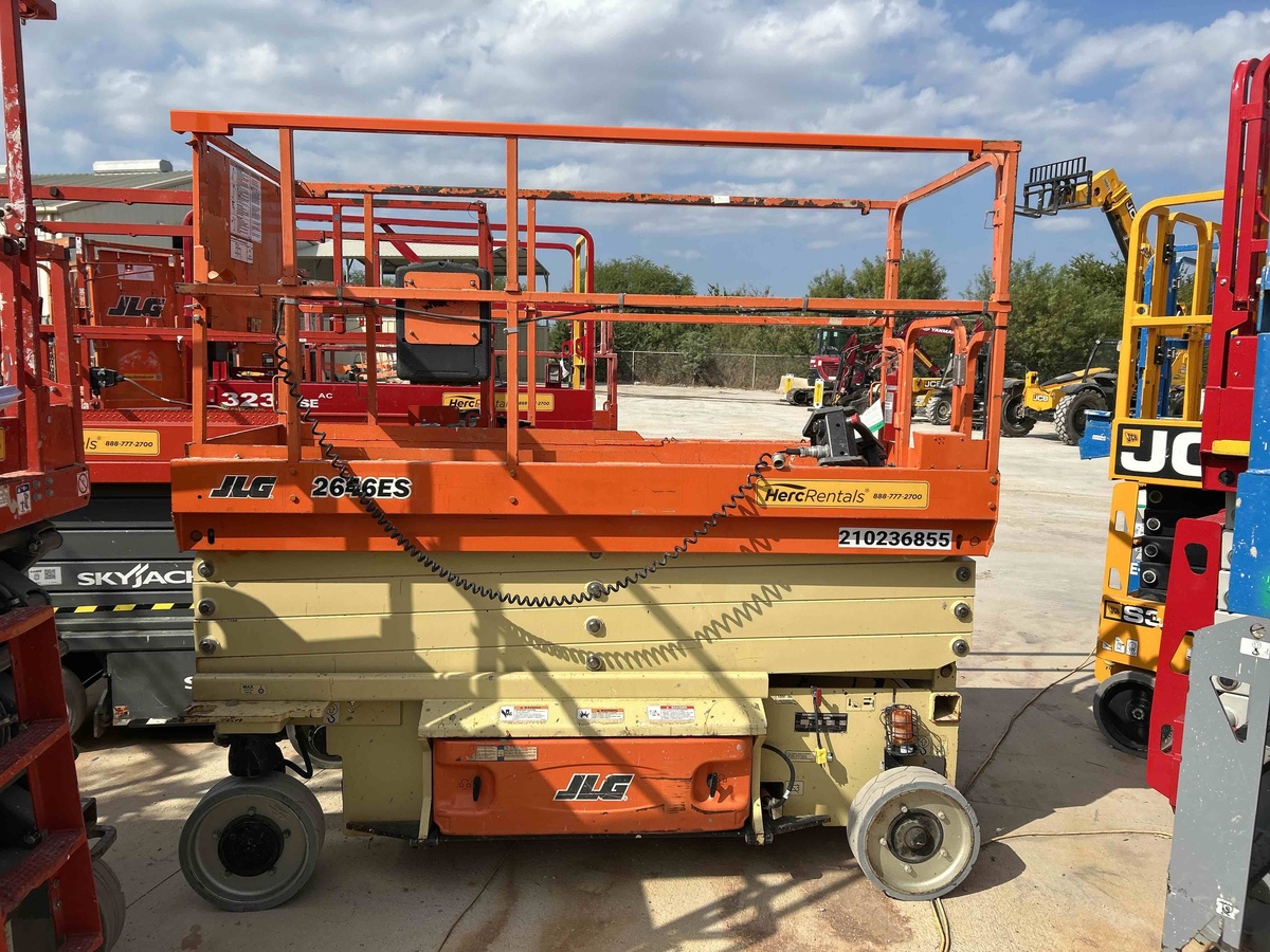 2018 JLG 2646ES-3