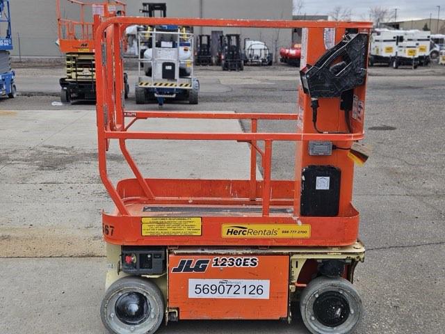 2015 JLG 1230ES