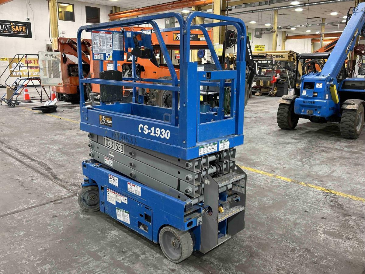 2017 Genie GS-1930