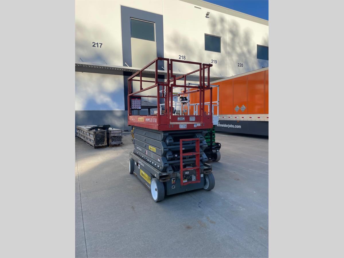 2018 Skyjack SJ4740