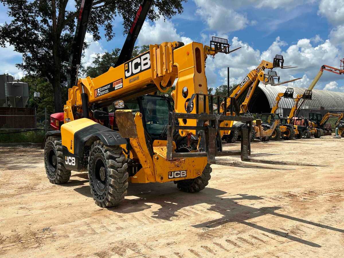 2022 JCB 512-56-1