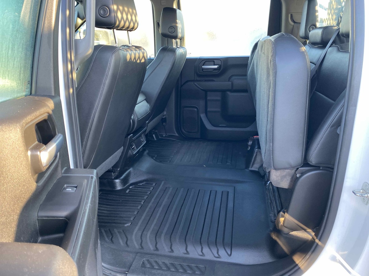 2021 Chevrolet 3500-9