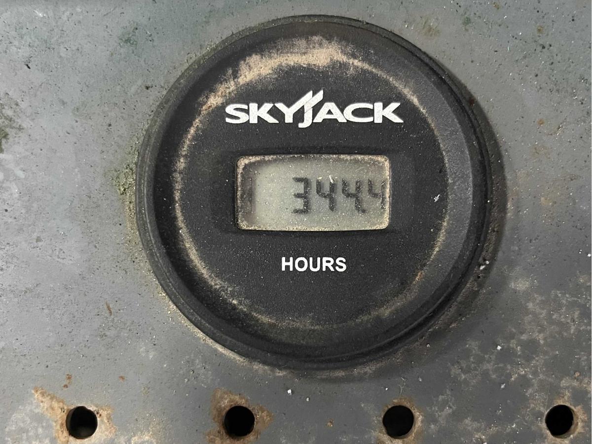 2017 Skyjack SJ4740
