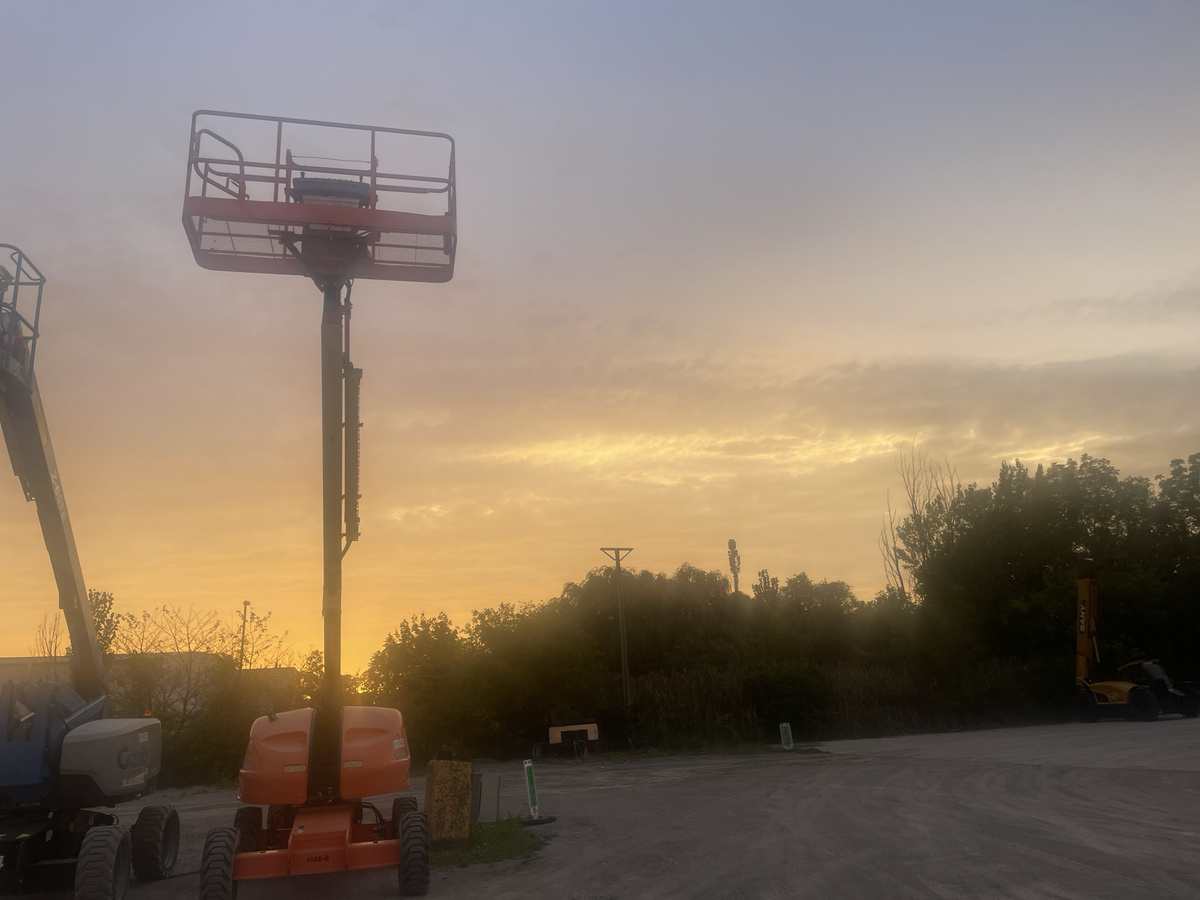 2019 JLG 400S