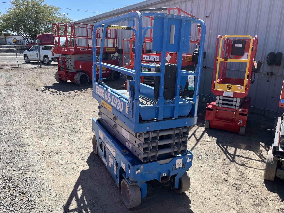 2019 Genie GS-1930