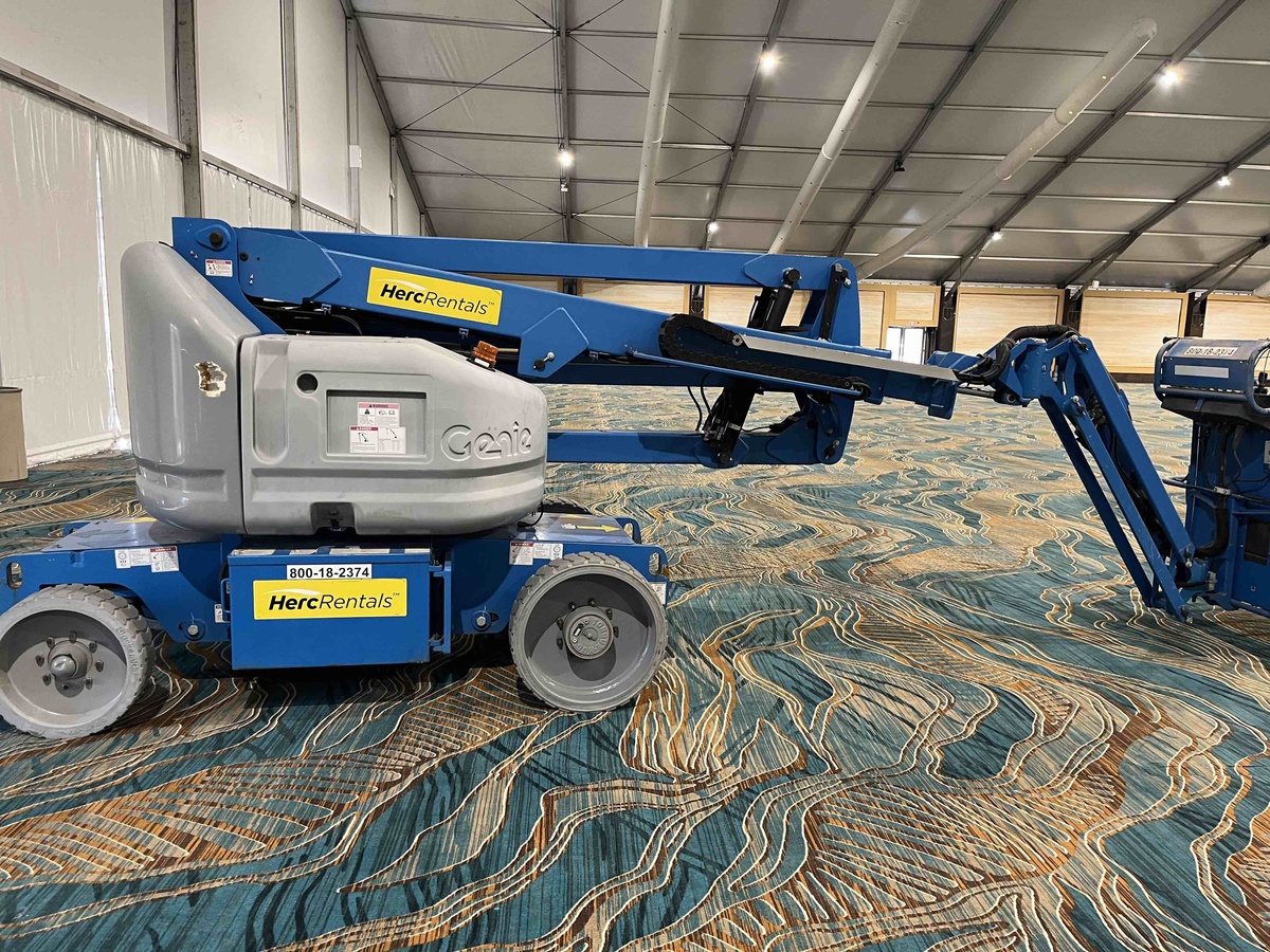 2017 Genie Z-40/23 N