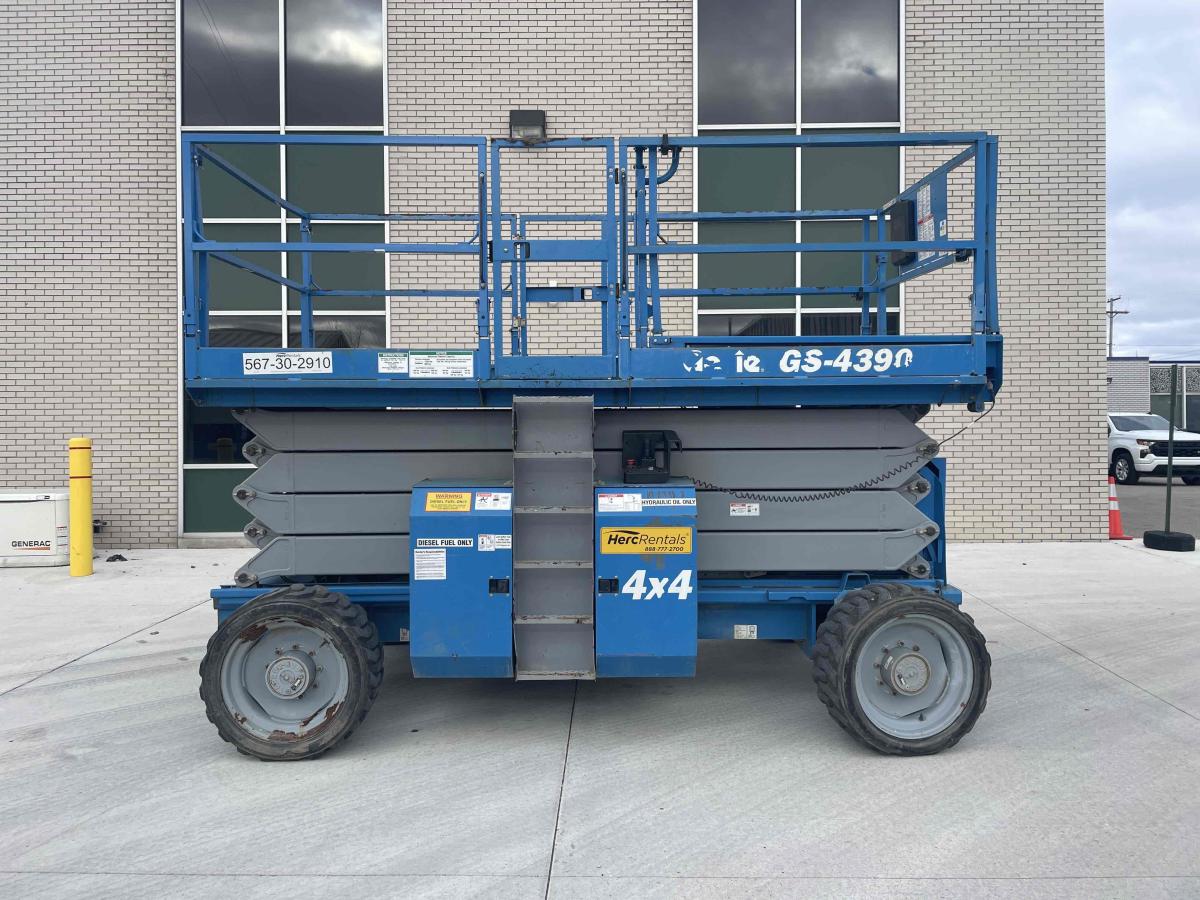 2014 Genie GS-4390 RT