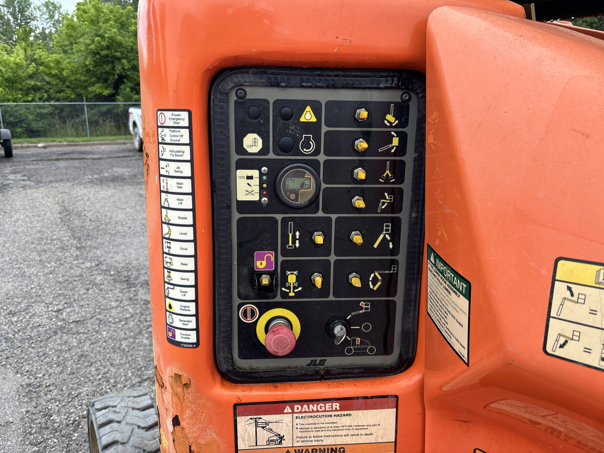 2018 JLG E400AJPN-15