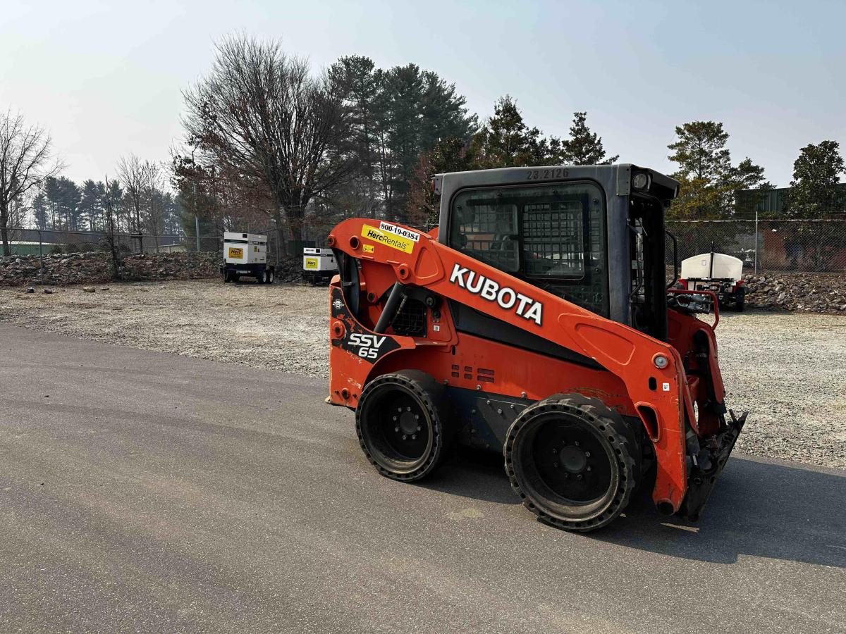 2017 Kubota SSV65