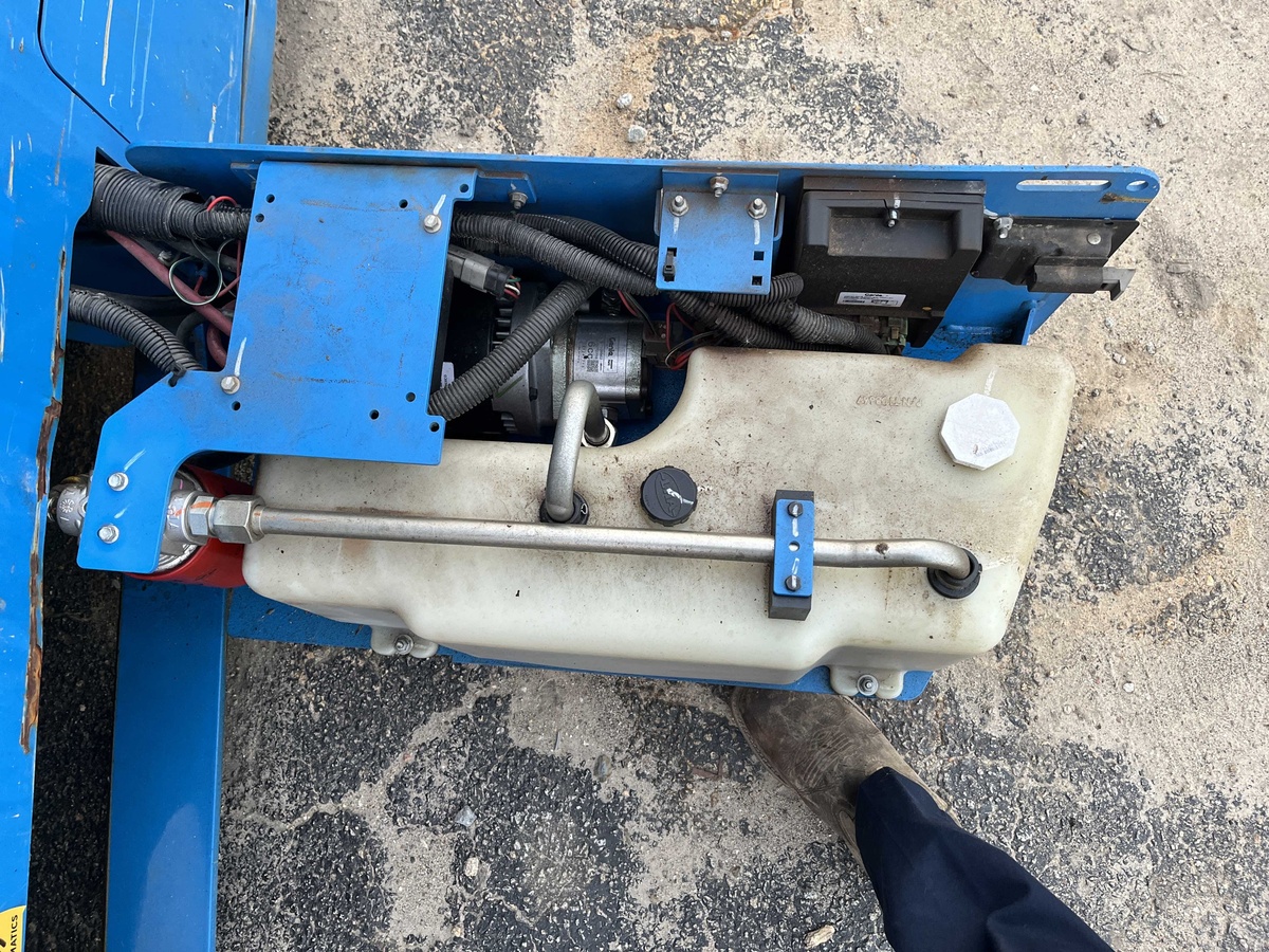 2017 Genie GS-4047-8