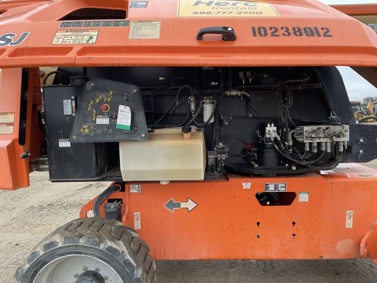 2018 JLG 660SJ-17