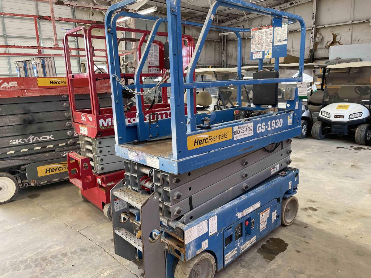 2018 Genie GS-1930